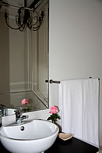 Bathroom detail at Humansdorp B&B self catering accommodation